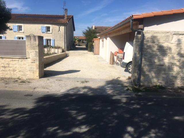 Chambres D'Hotes Les Rozieres Le Bourdet Exterior photo