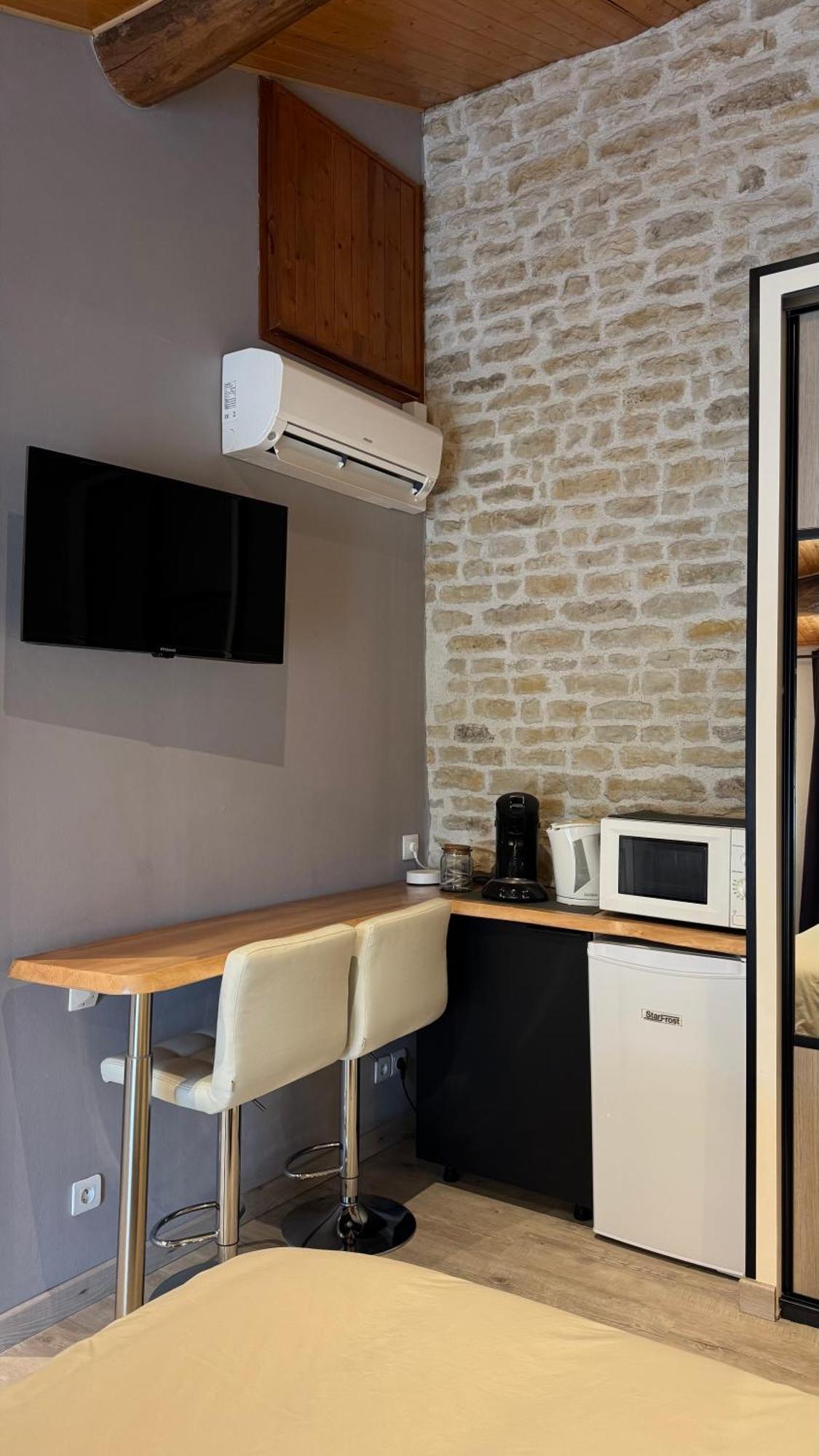 Chambres D'Hotes Les Rozieres Le Bourdet Exterior photo